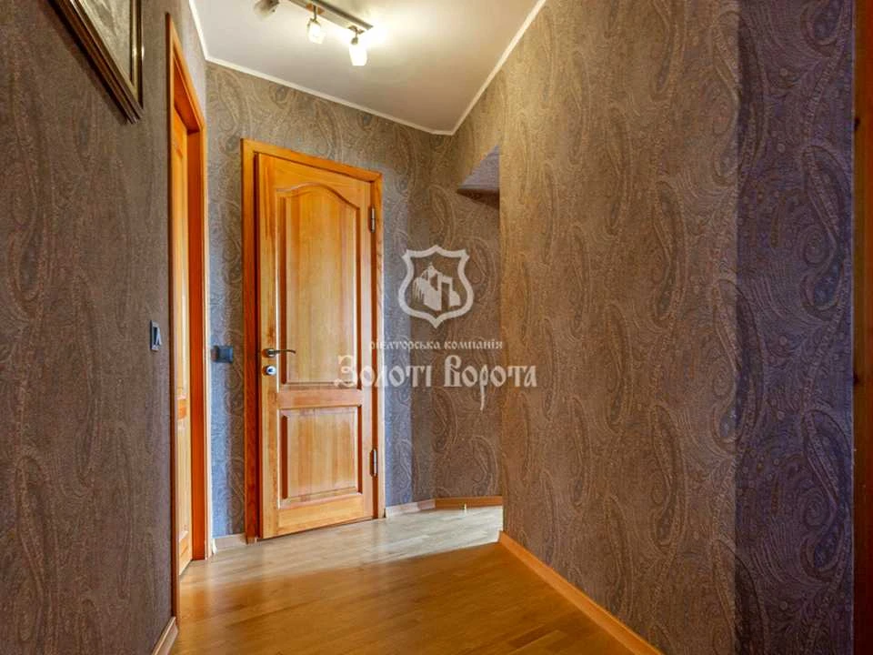 Квартира. Київ, Салютна вул.