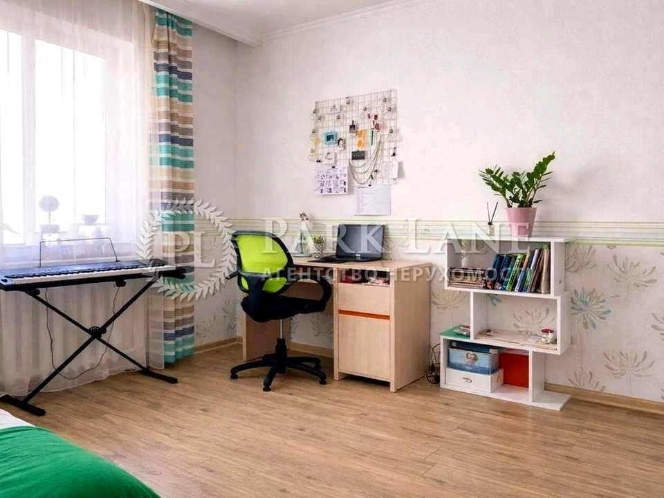 Квартира. Київ, Олени Пчілки вул.