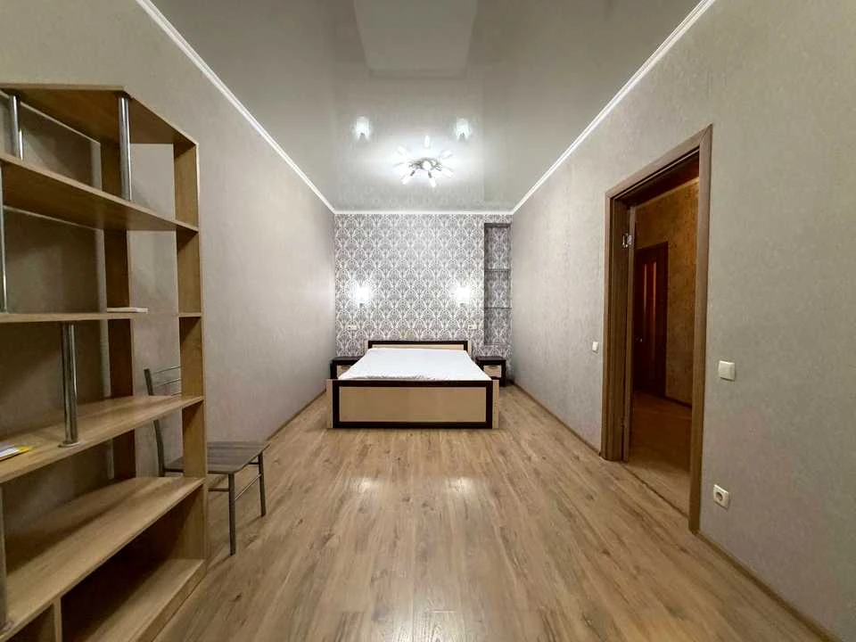 1-room apartment. Odessa, Mykhaila Hrusevych St.