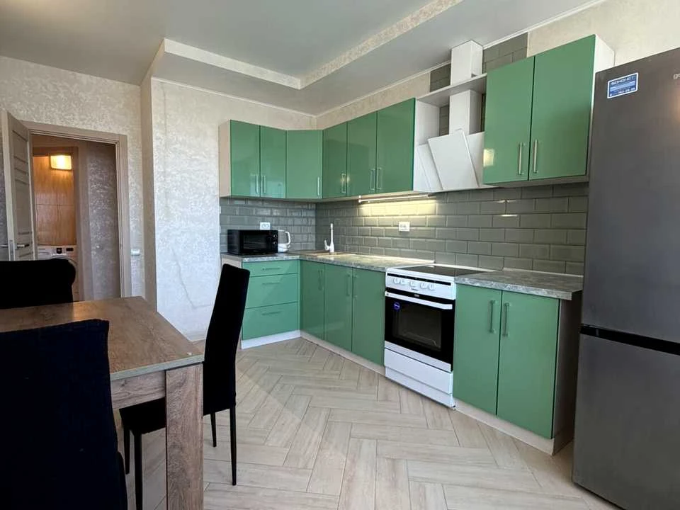 Apartment. Odessa, Basenya St.
