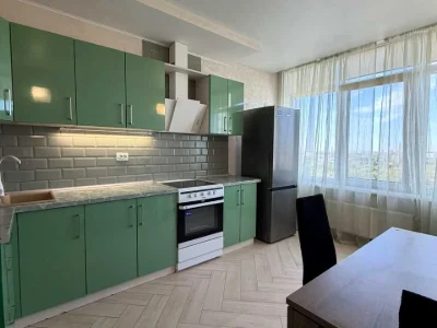 Apartment. Odessa, Basenya St.
