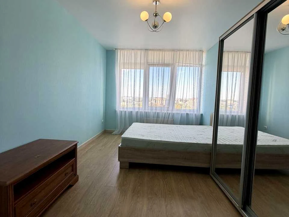 Apartment. Odessa, Basenya St.