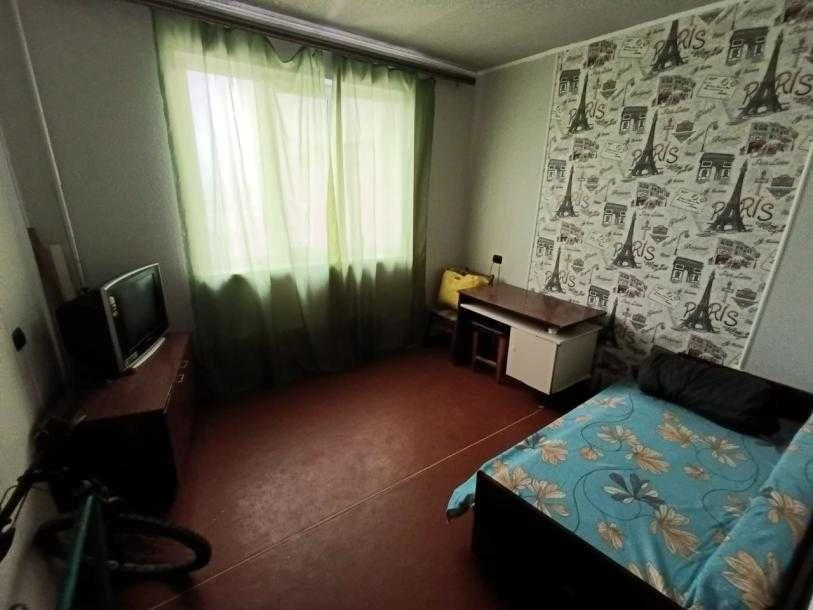 3-room apartment for sale on St., 520 sq m.
