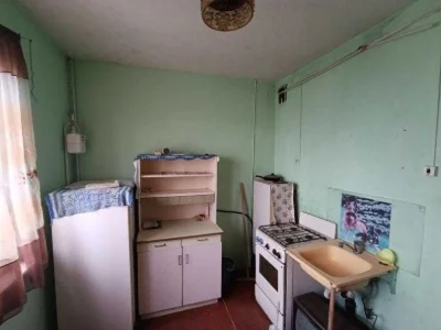 3-room apartment for sale on St., 520 sq m.