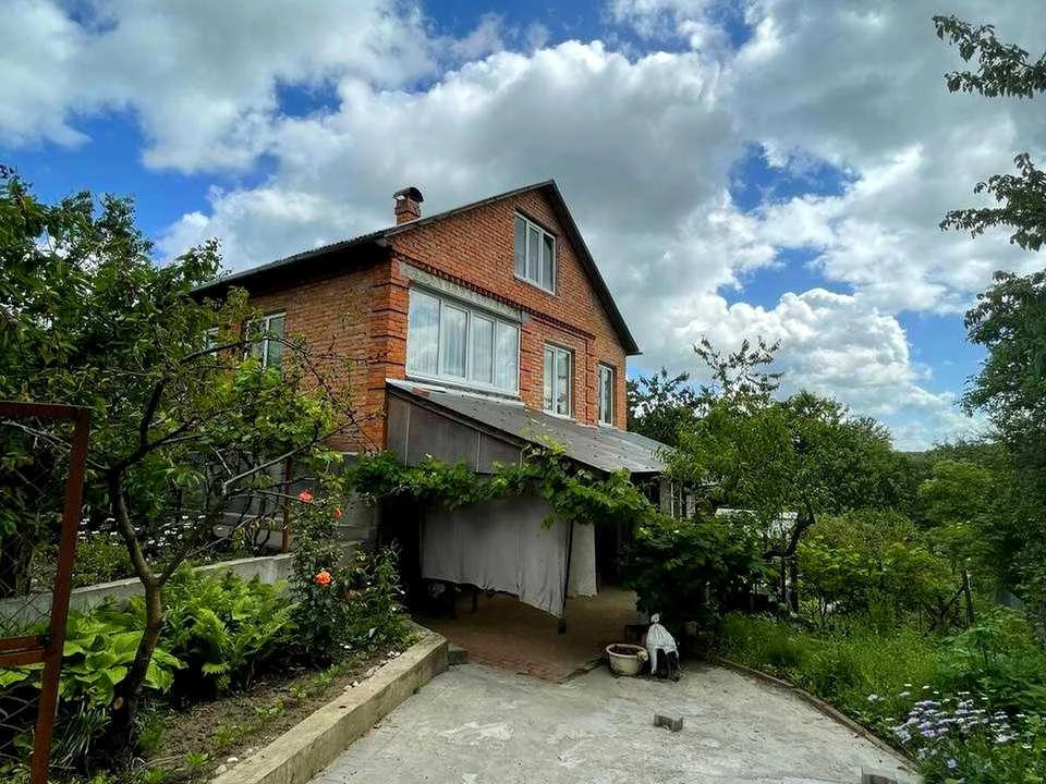 House. Kamianets-Podilsky, Central Street