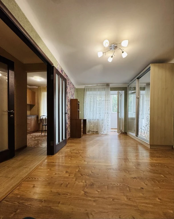 One-bedroom apartment! Center!