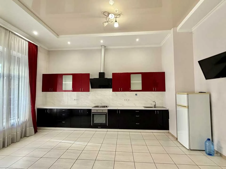 Apartment. Kyiv, Revutskogo St.