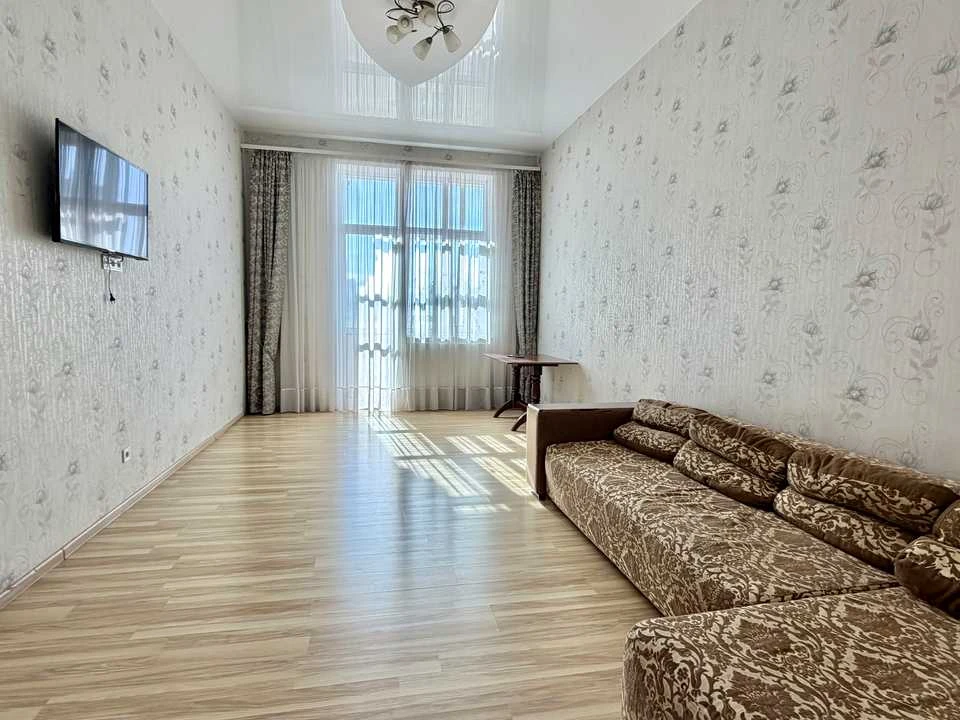 Apartment. Kyiv, Revutskogo St.