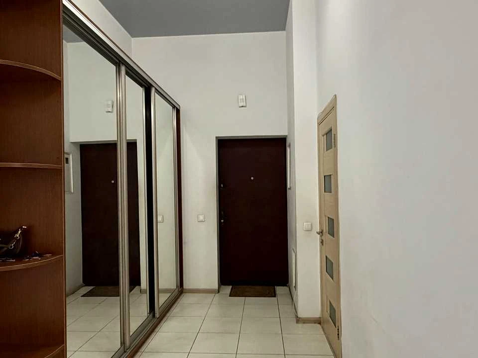 Apartment. Kyiv, Revutskogo St.