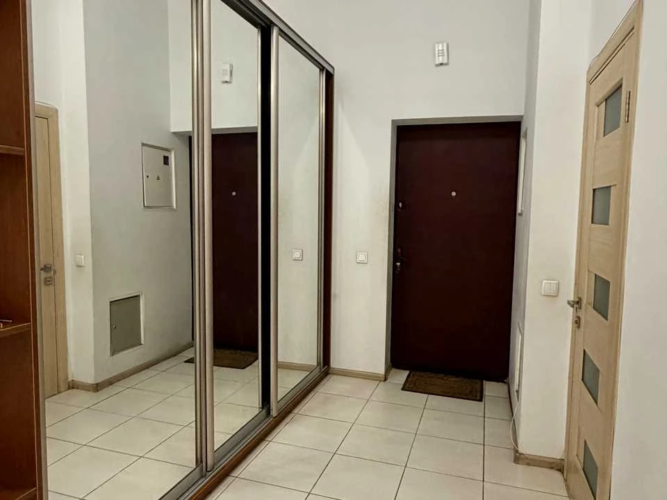 Apartment. Kyiv, Revutskogo St.