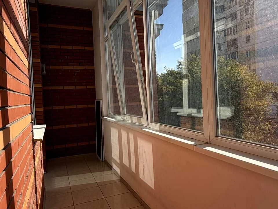 Apartment. Kyiv, Revutskogo St.