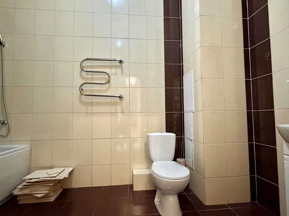 Apartment. Kyiv, Revutskogo St.