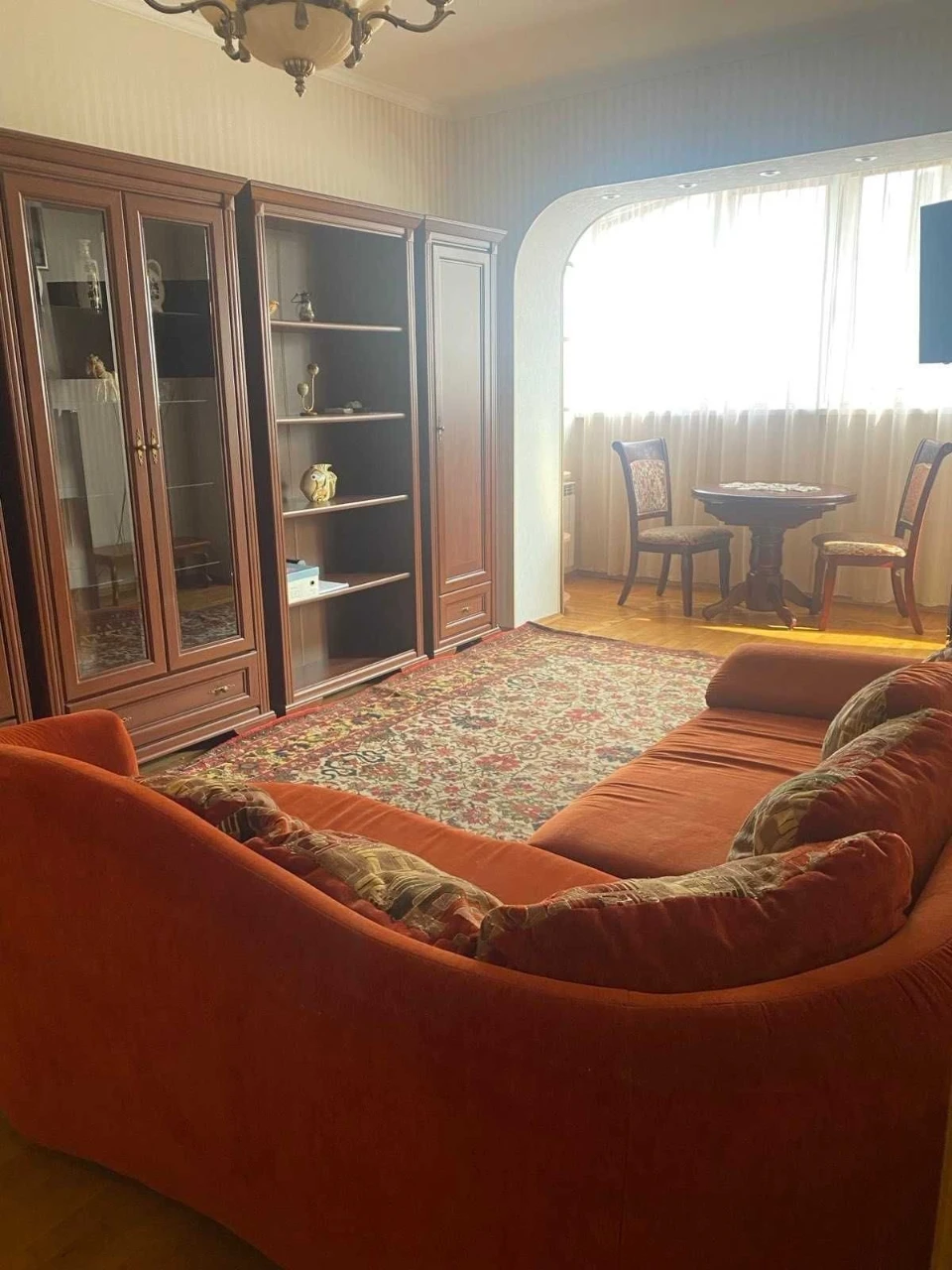 Rent Vinogradar, pr-kt Hongadze 20d, cozy, bright 2-room