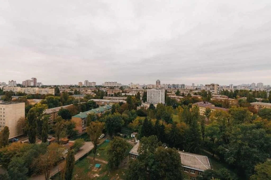 Sale of 3-room apartment 129.9 m², Kurska, 13