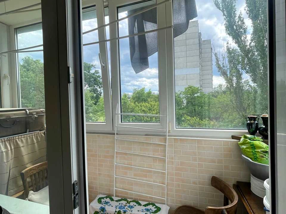 Apartment. Kharkiv, Traktorostudivnyky Ave.