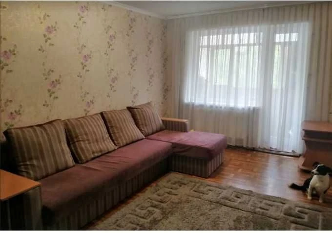 3-room apartment with kitchen-dining area!