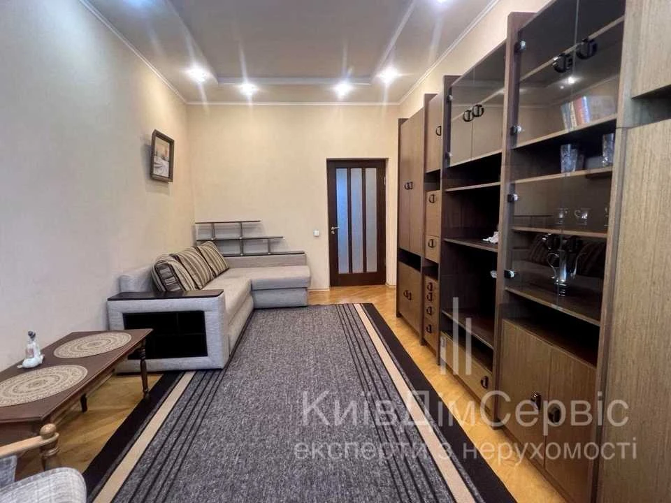 Two-room apartment. Kyiv, Hrymyya Pavla Polobutka Street