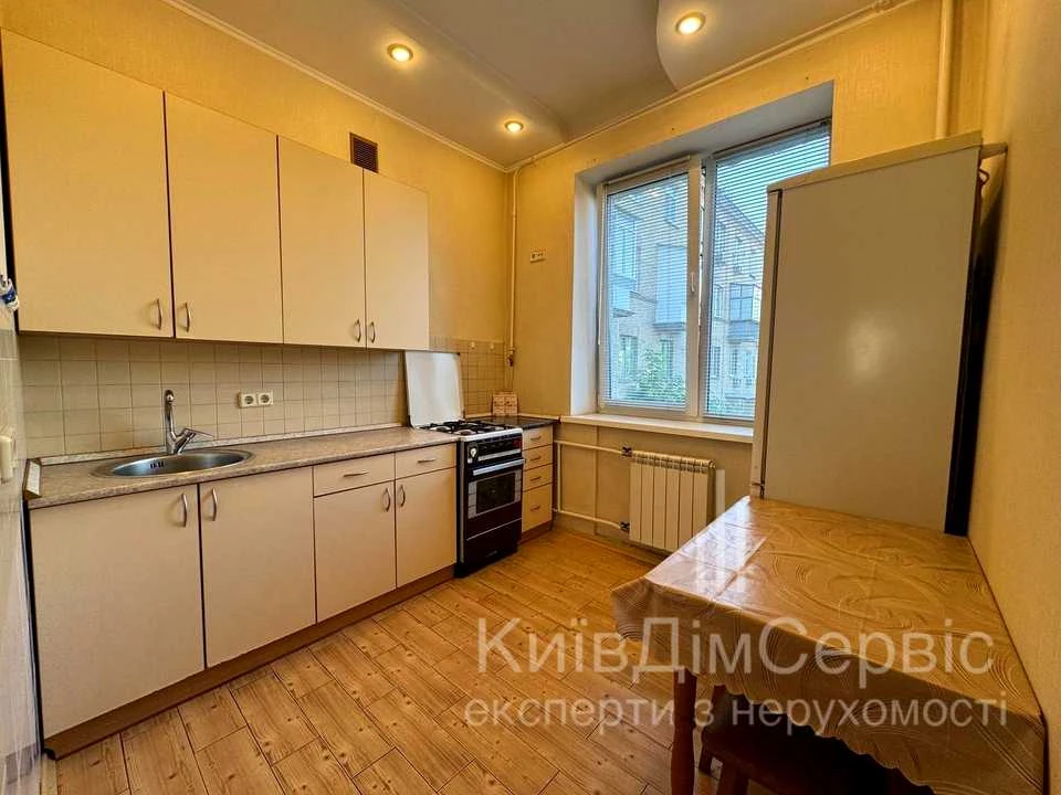 Two-room apartment. Kyiv, Hrymyya Pavla Polobutka Street