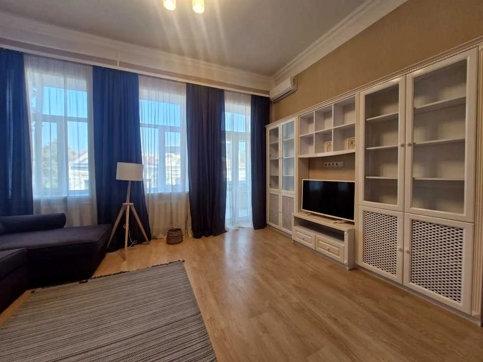 Apartment. Kyiv, Khoriv Street