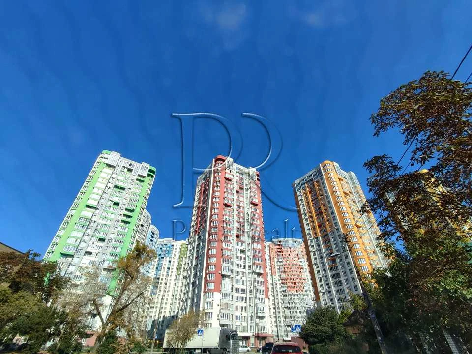 Квартира. Київ, Каховська вул.