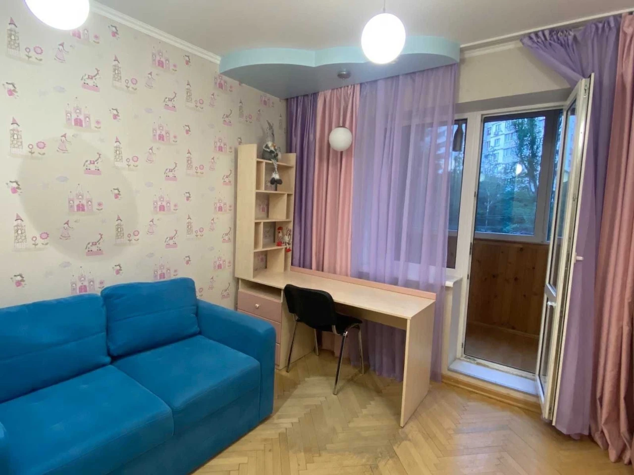 Караваєві дачі, вул. Яблонської Тетяни 1, трьохкімнатна, чуд