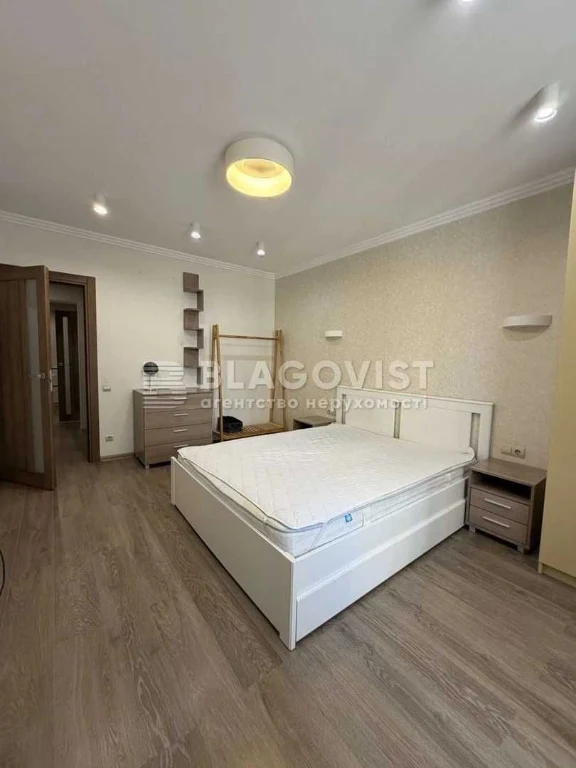 Rent! 2-room apartment on вулиці Здановської Юлії (Ломоносова), Ж