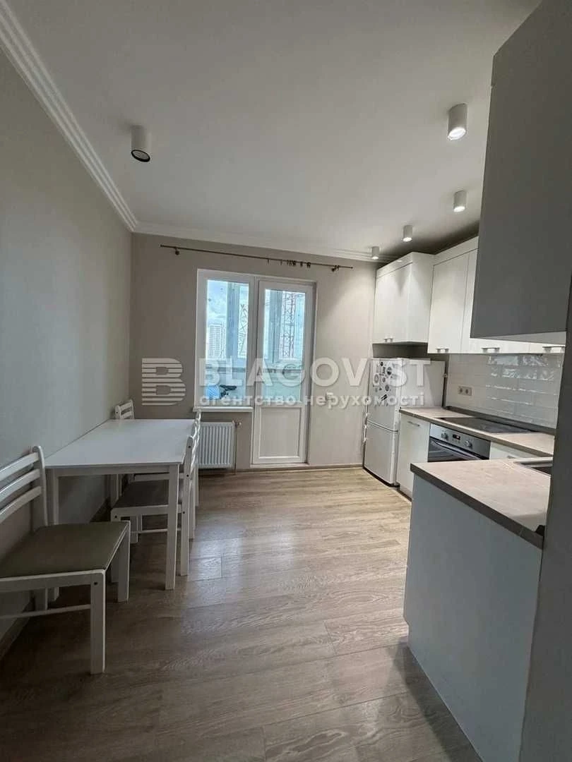 Rent! 2-room apartment on вулиці Здановської Юлії (Ломоносова), Ж