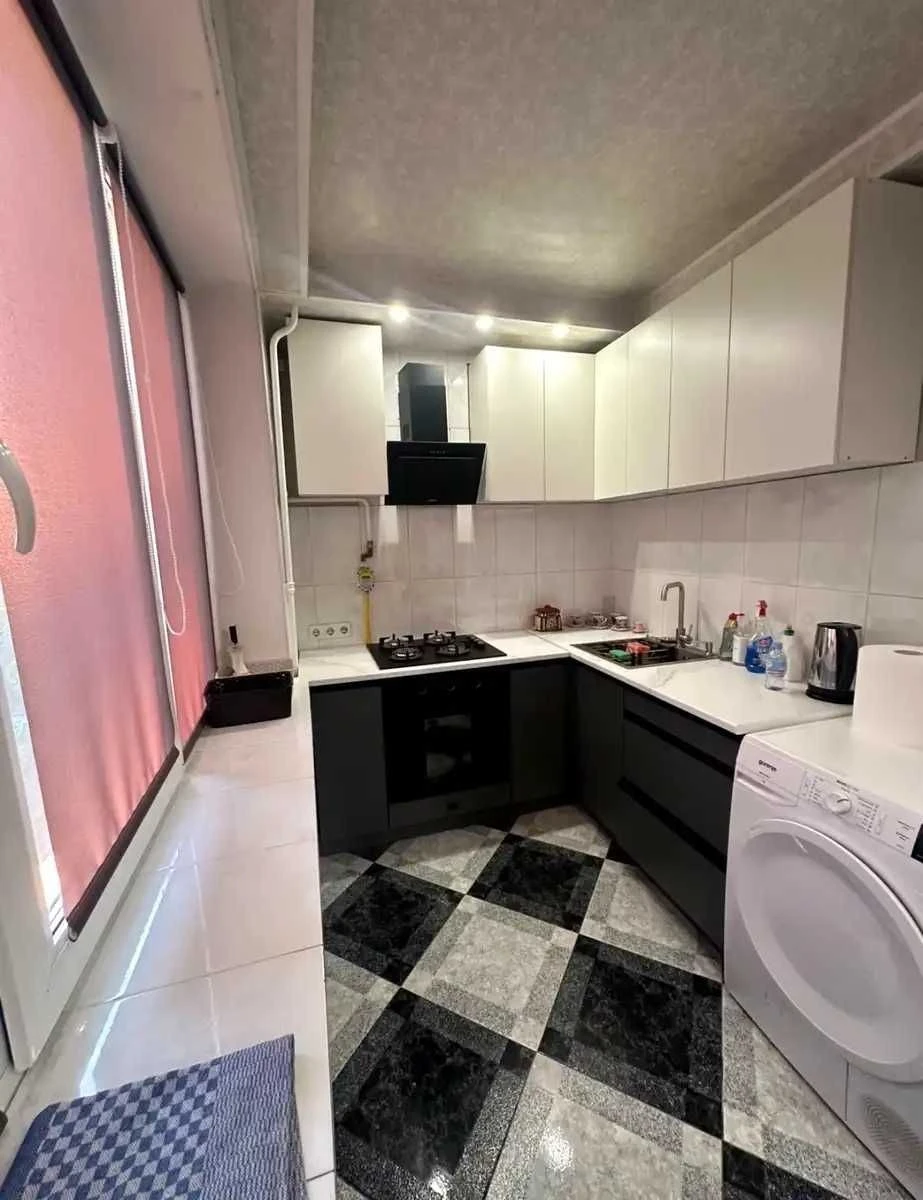 For rent a spacious 3-room apartment with a modern design