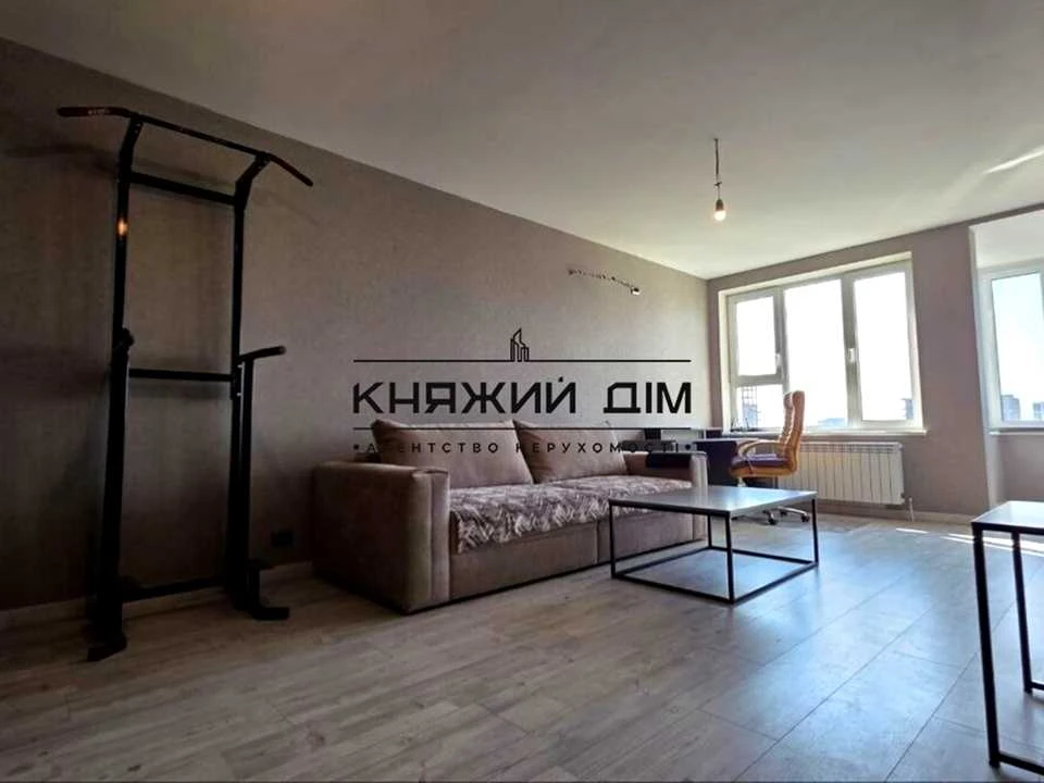 Квартира. Київ, Данила Щербаківського вул.