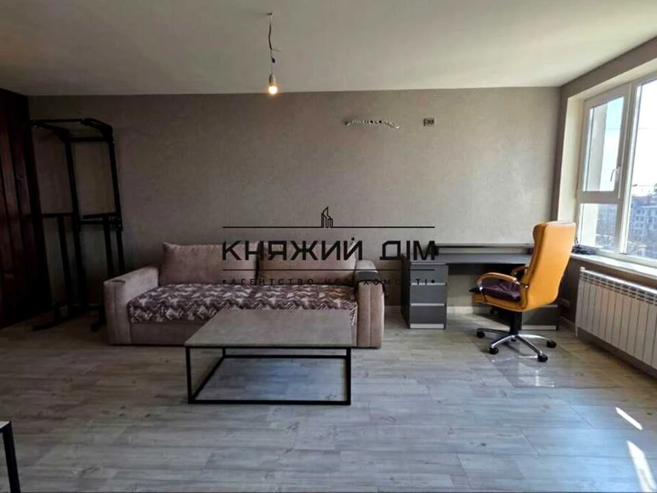 Квартира. Київ, Данила Щербаківського вул.