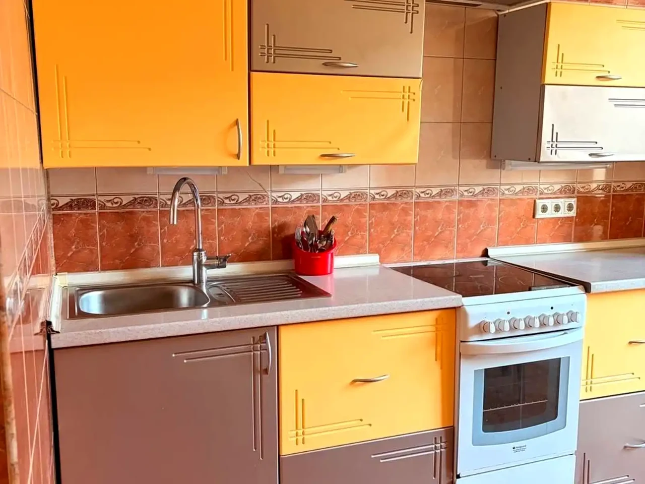 Rent of a 1-room apartment 64 sq m 8/24 floor