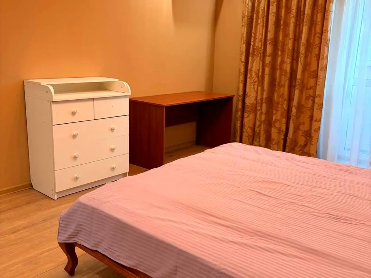 Rent of a 1-room apartment 64 sq m 8/24 floor