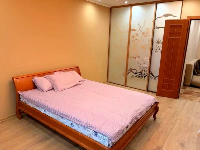 Rent of a 1-room apartment 64 sq m 8/24 floor