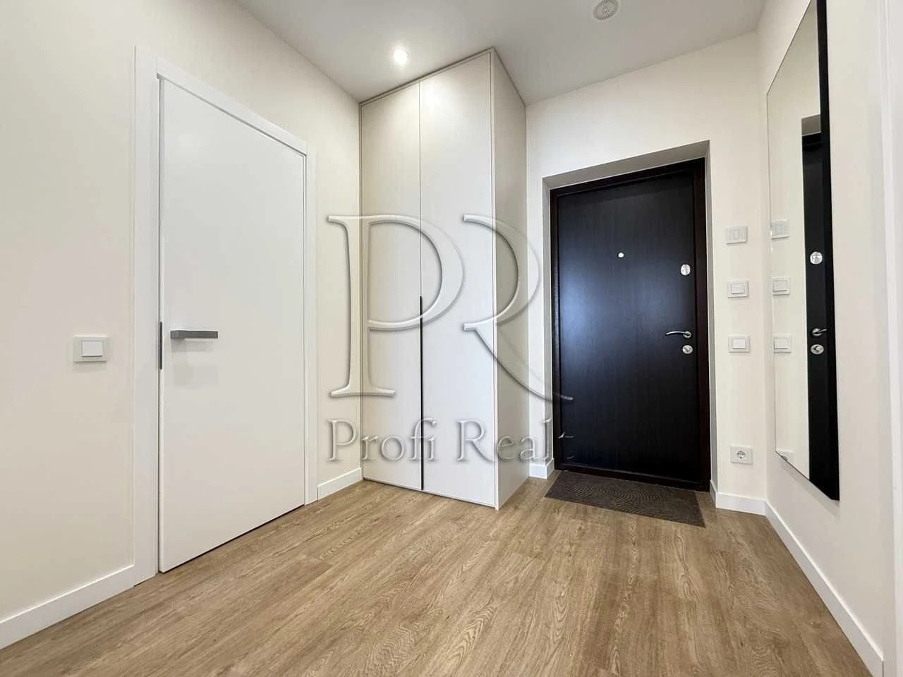 Rent 1-room apartment/3rd floor/closet/Warsawskiy2