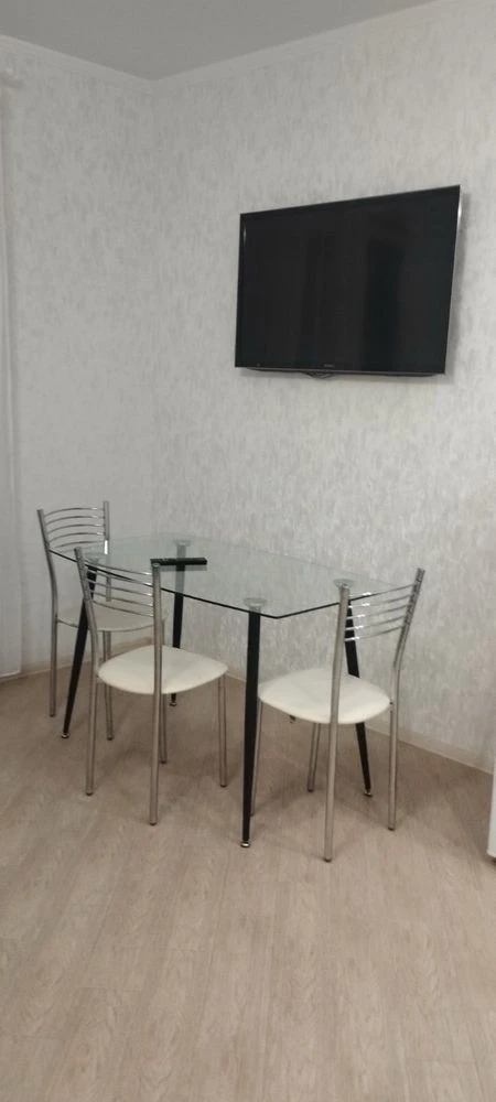 Rent a studio apartment 39 sq m, St. Demievska, 16