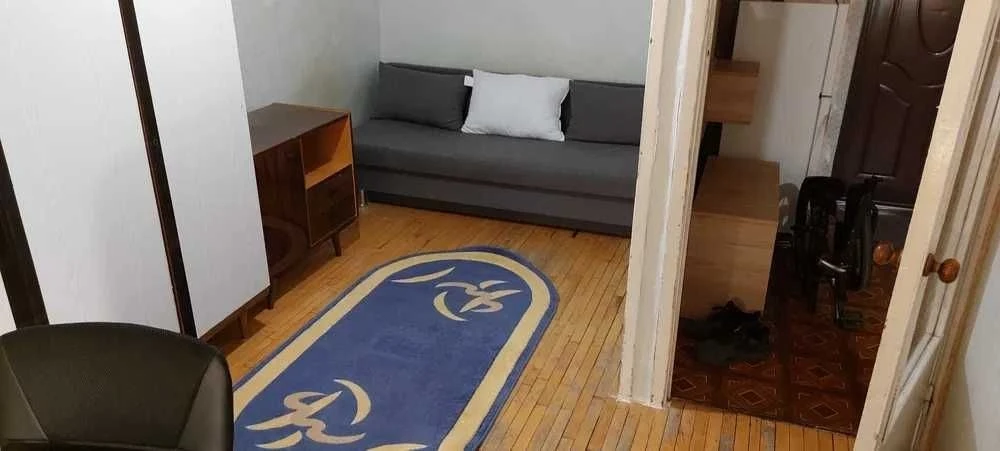 1-room apartment on St. Білоруська 28-а metro Luk'yany