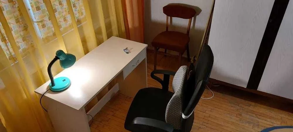 1-room apartment on St. Білоруська 28-а metro Luk'yany