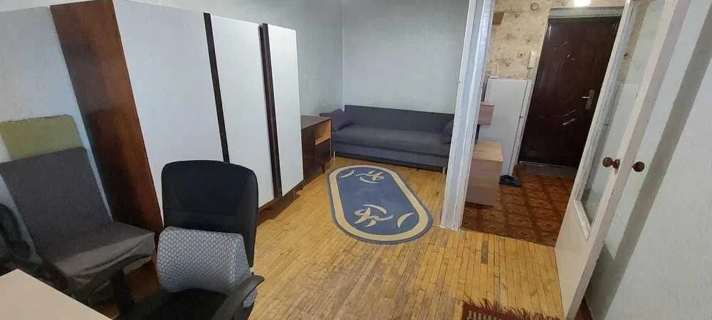 1-room apartment on St. Білоруська 28-а metro Luk'yany