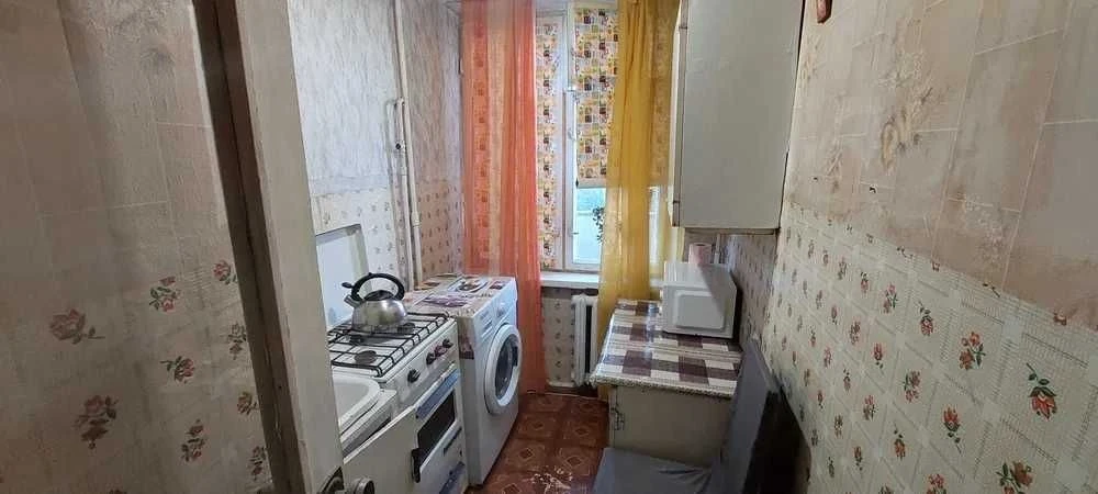1-room apartment on St. Білоруська 28-а metro Luk'yany