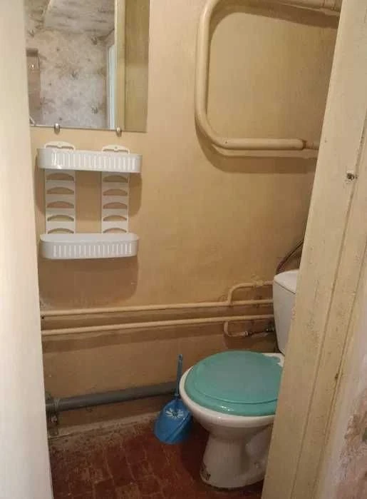 1-room apartment on St. Білоруська 28-а metro Luk'yany