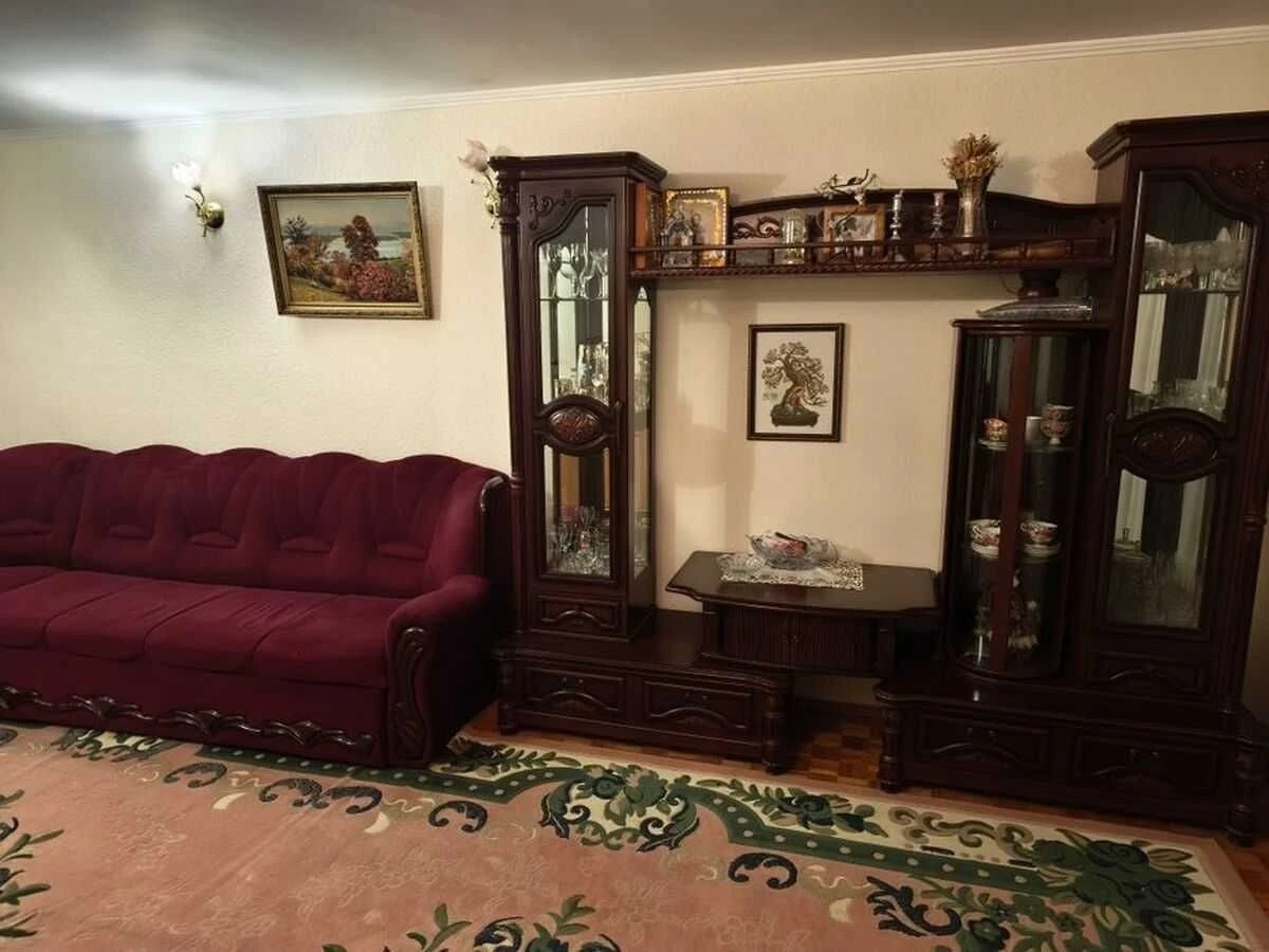 Rent of a 4-room apartment, Dragomanova 31, Darnytskiy district