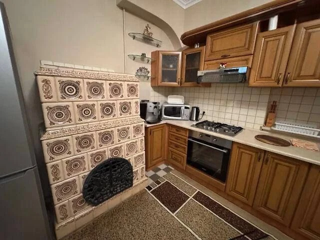 For sale 3-room apartment 81.60 m² 1/4ts Dmytra Vitovskogo St.