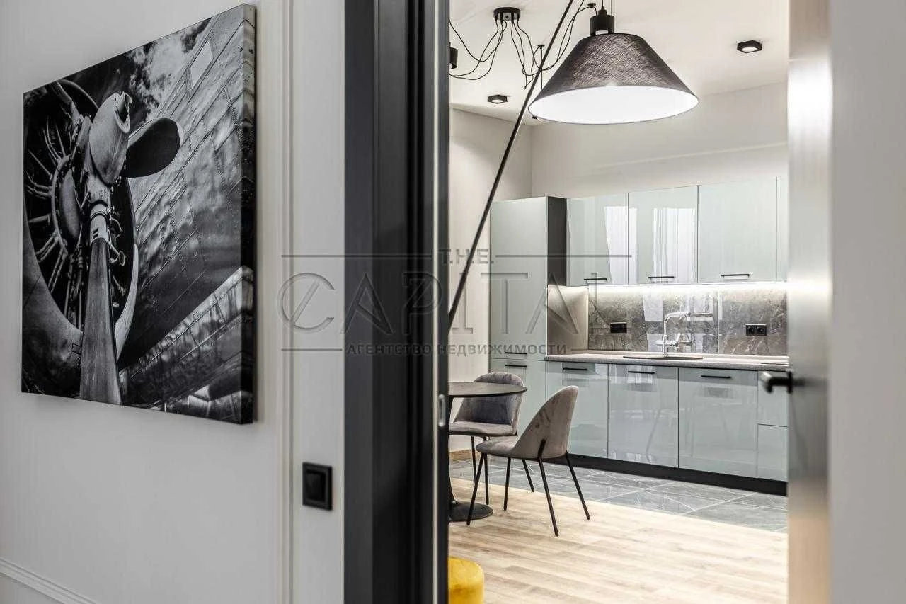 2-room apartment for rent with designer renovation