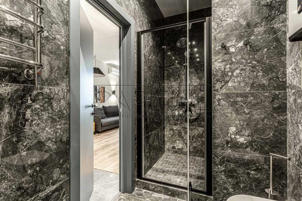 2-room apartment for rent with designer renovation