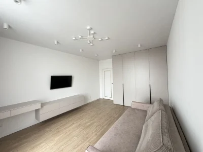 Sale of 1-Room Apartment in Residence "Veselka"