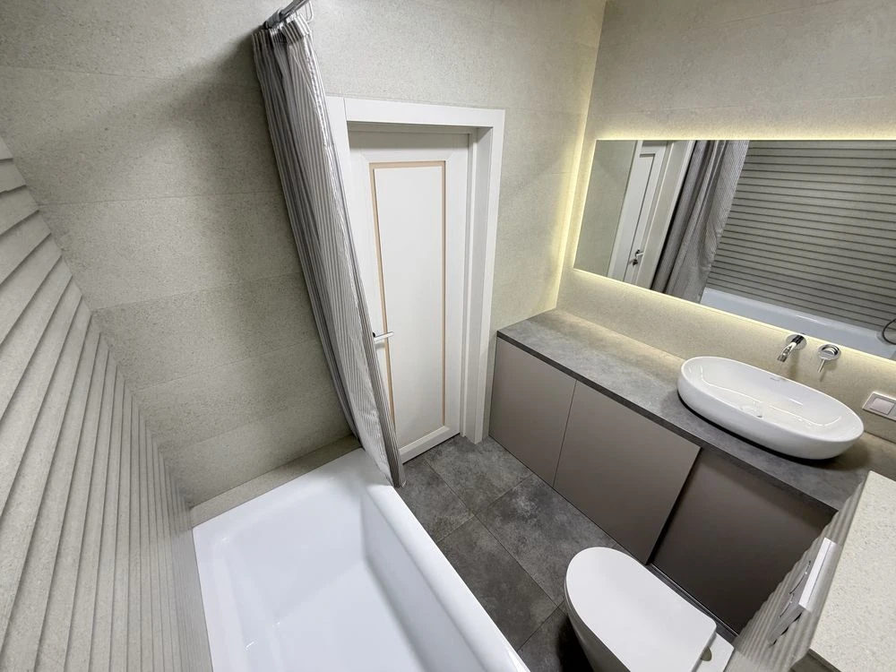 Sale of 1-Room Apartment in Residence "Veselka"