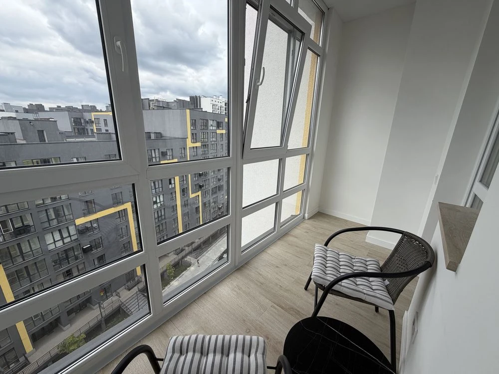 Sale of 1-Room Apartment in Residence "Veselka"