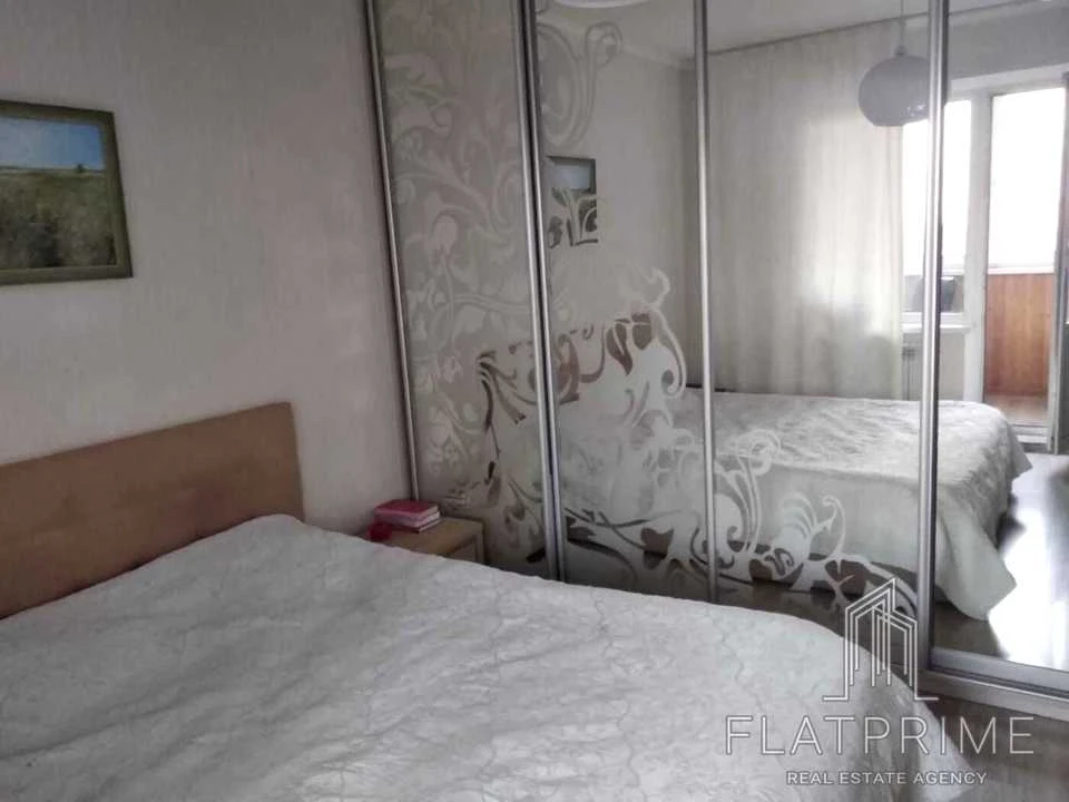 2-room apartment. Kyiv, Akademika Shali mova St.