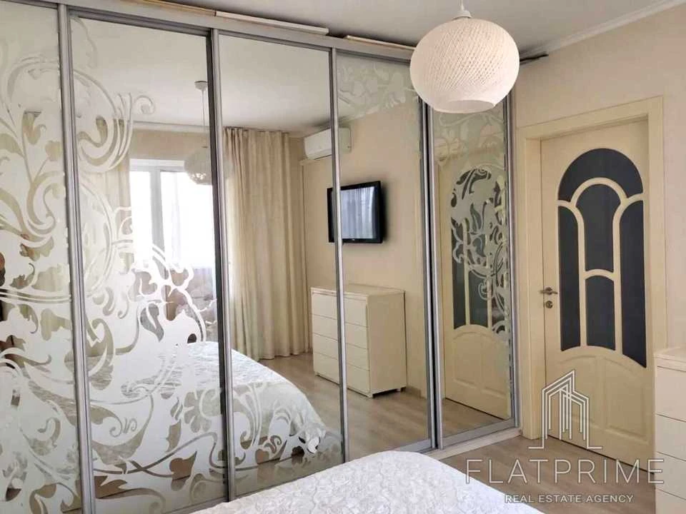 2-room apartment. Kyiv, Akademika Shali mova St.