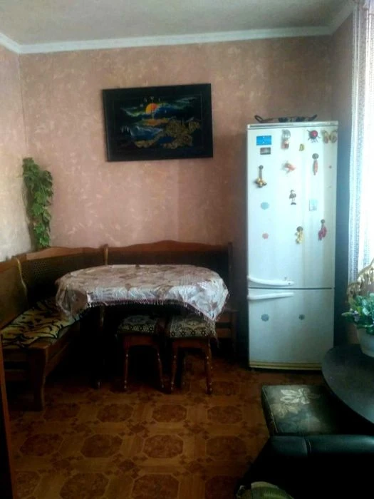 I will sell two rooms in the commune in Luzanovka, 25 m/sq. The owner